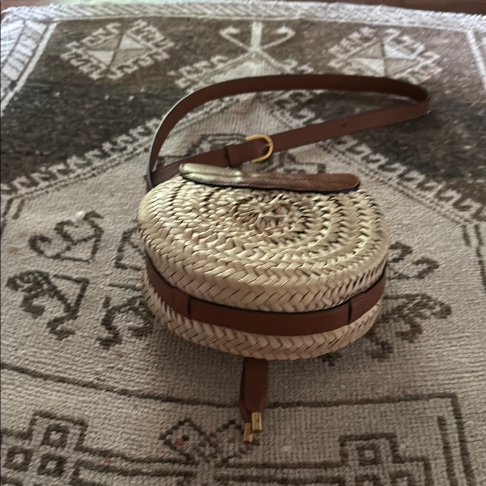 Chloé Marcie Raffia Logo Detailed Crossbody Bag - Picture 8 of 11
